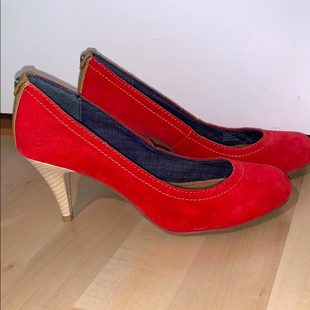 CALVIN KLEIN JEANS red suede heels 👠 BRAND NEW